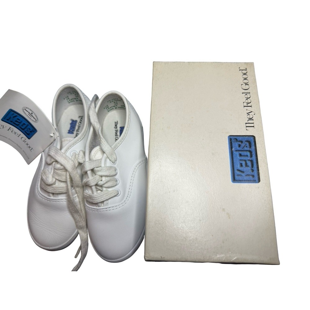 Vintage Keds 9 1/2‎ M  Kids white leather Champion shoes sneakers.